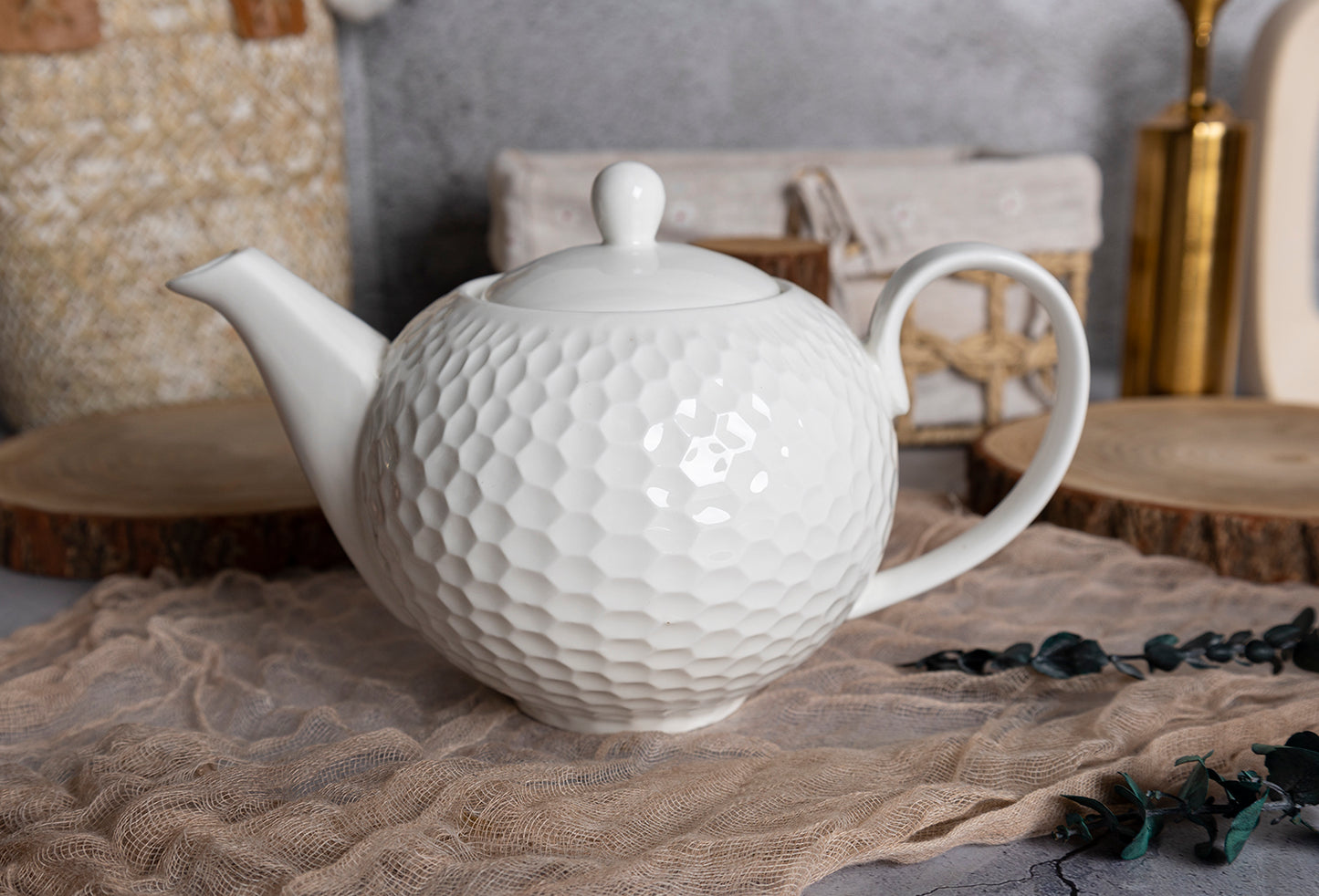 Modern Embossed Dinnerware Set - Plates, Bowls, and Mugs for Elegant Dining