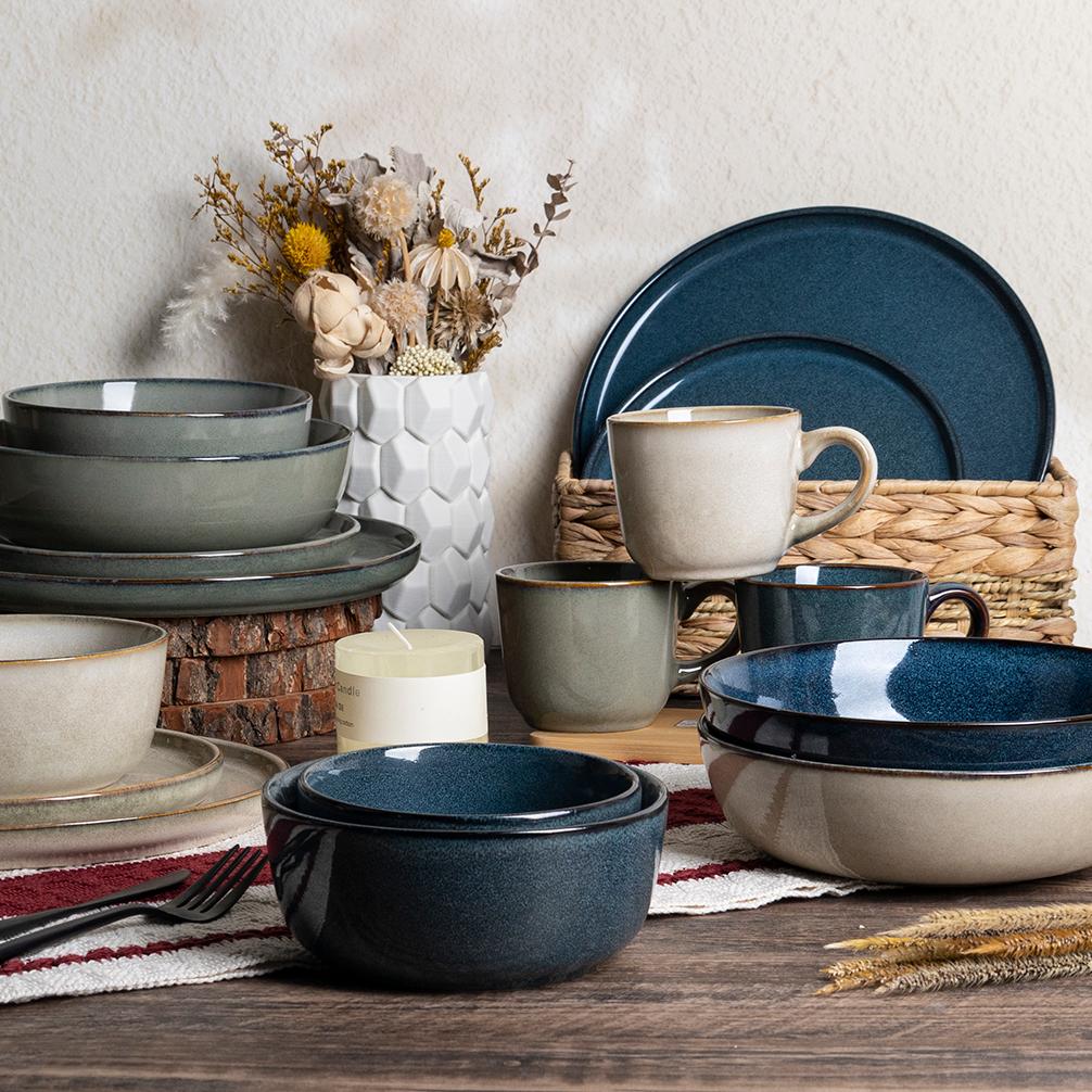 16-Piece Reactive Glaze Stoneware Dinnerware Set – Modern Rustic Style