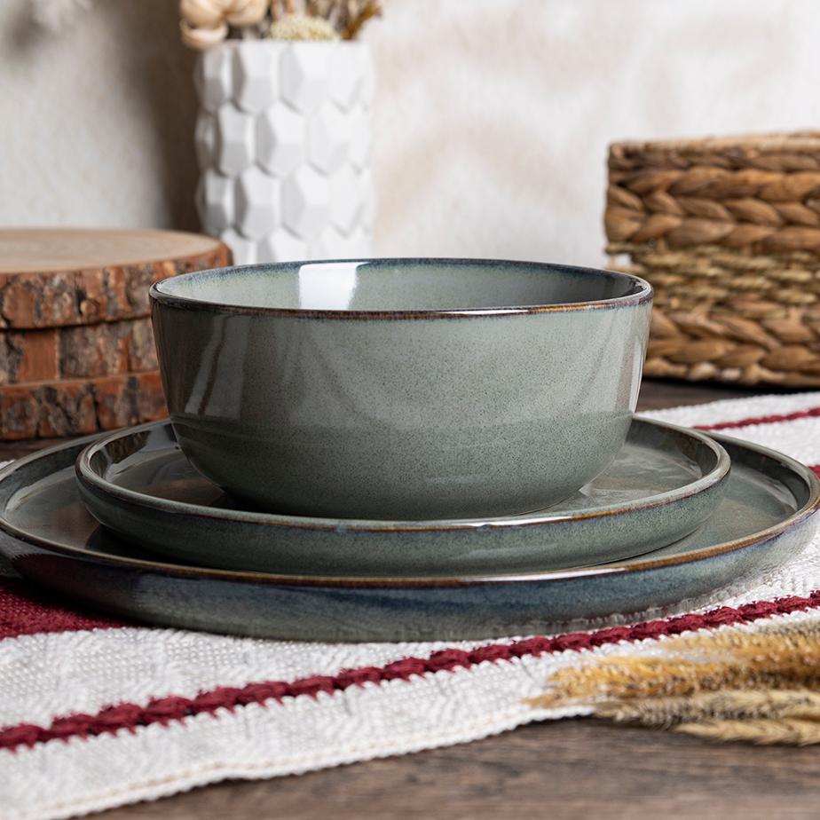16-Piece Reactive Glaze Stoneware Dinnerware Set – Modern Rustic Style