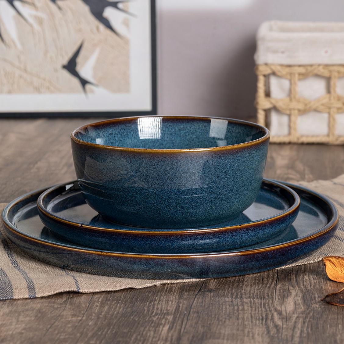 16-Piece Reactive Glaze Stoneware Dinnerware Set – Modern Rustic Style