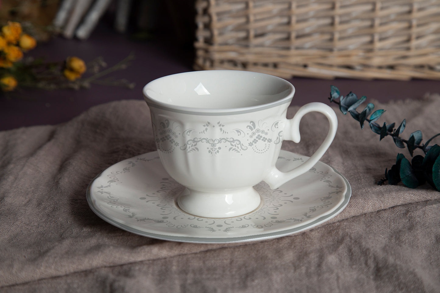 New bone china relief and decal ceramic tableware- Datura | Item NO.: 1000D-063