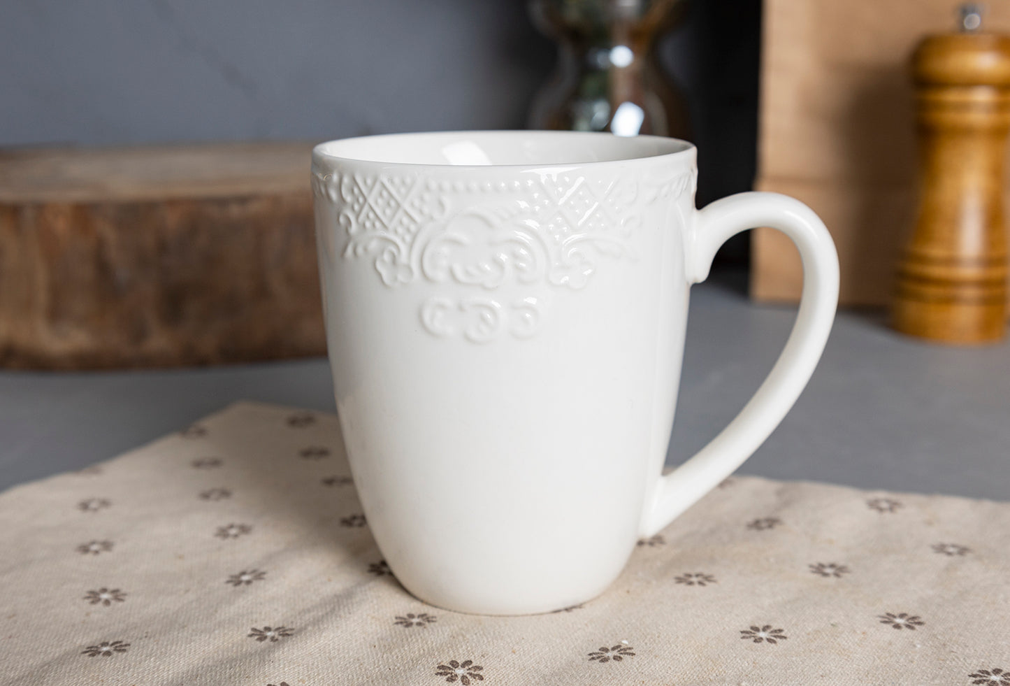 Elegant White Embossed Dinnerware Set with Tea Service for Any Occasion