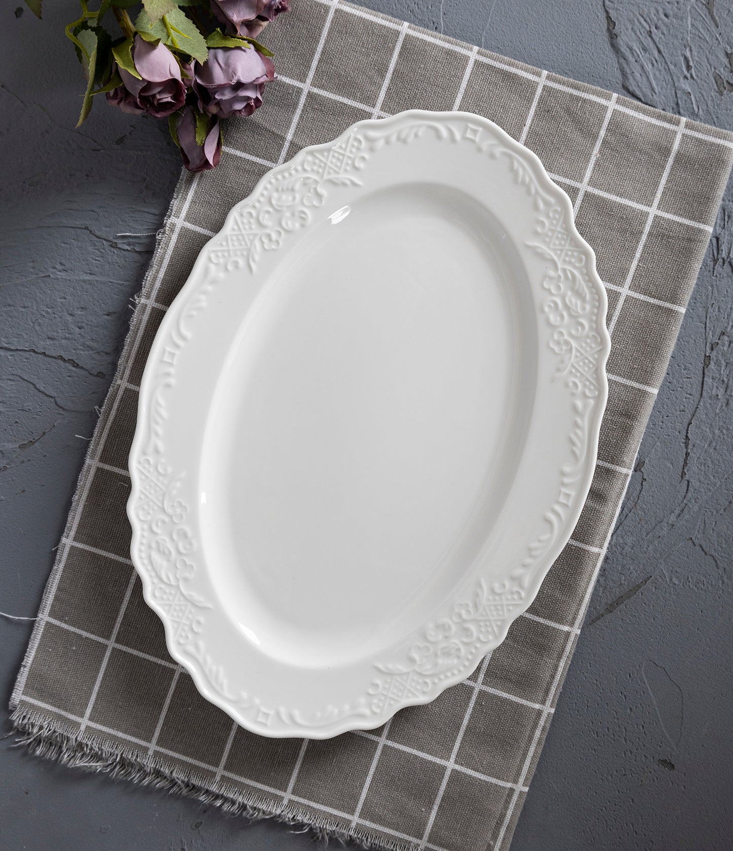 Elegant White Embossed Dinnerware Set with Tea Service for Any Occasion