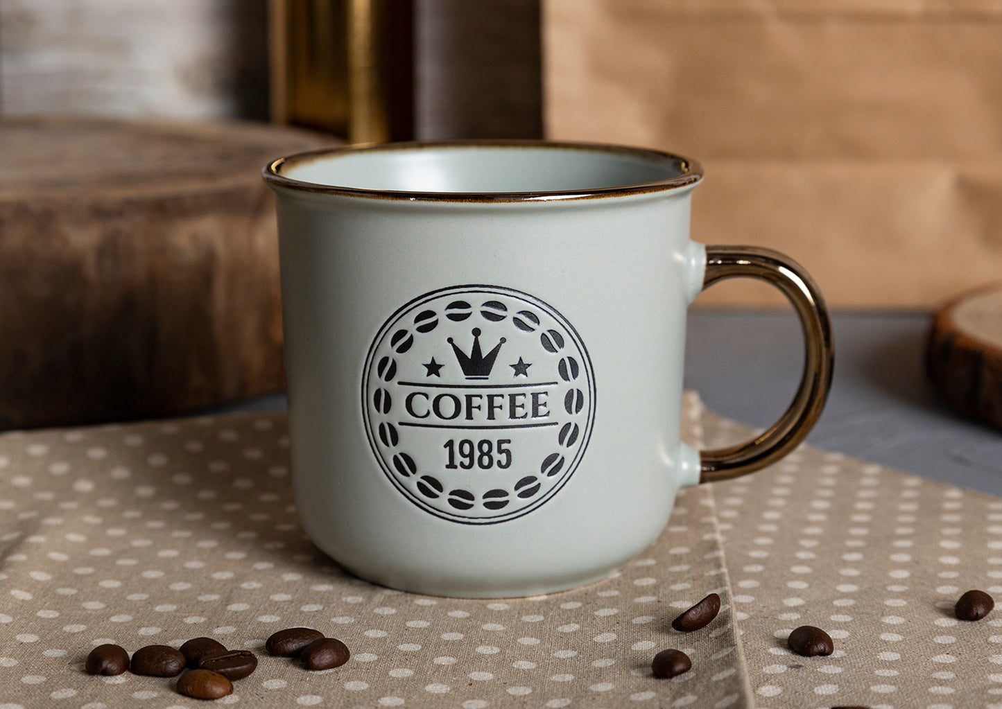 Vintage Ceramic Coffee Mugs with Metallic Rim and Handle - Retro Style Drinkware