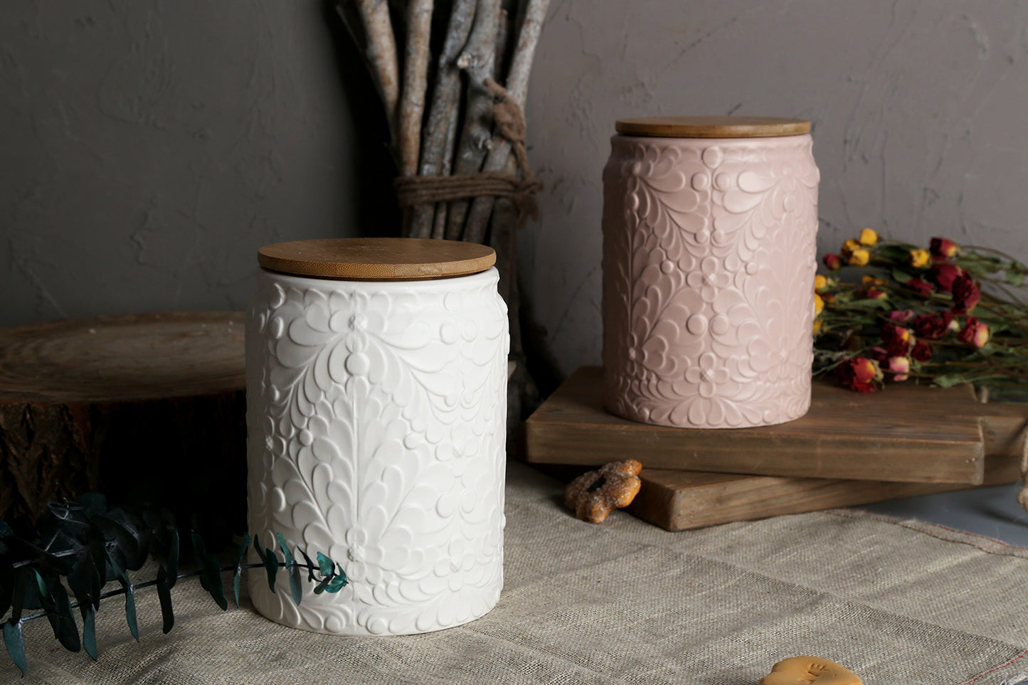 Wooden lid dolomite food jar with embossed flower pattern | Item NO.: 202D-001