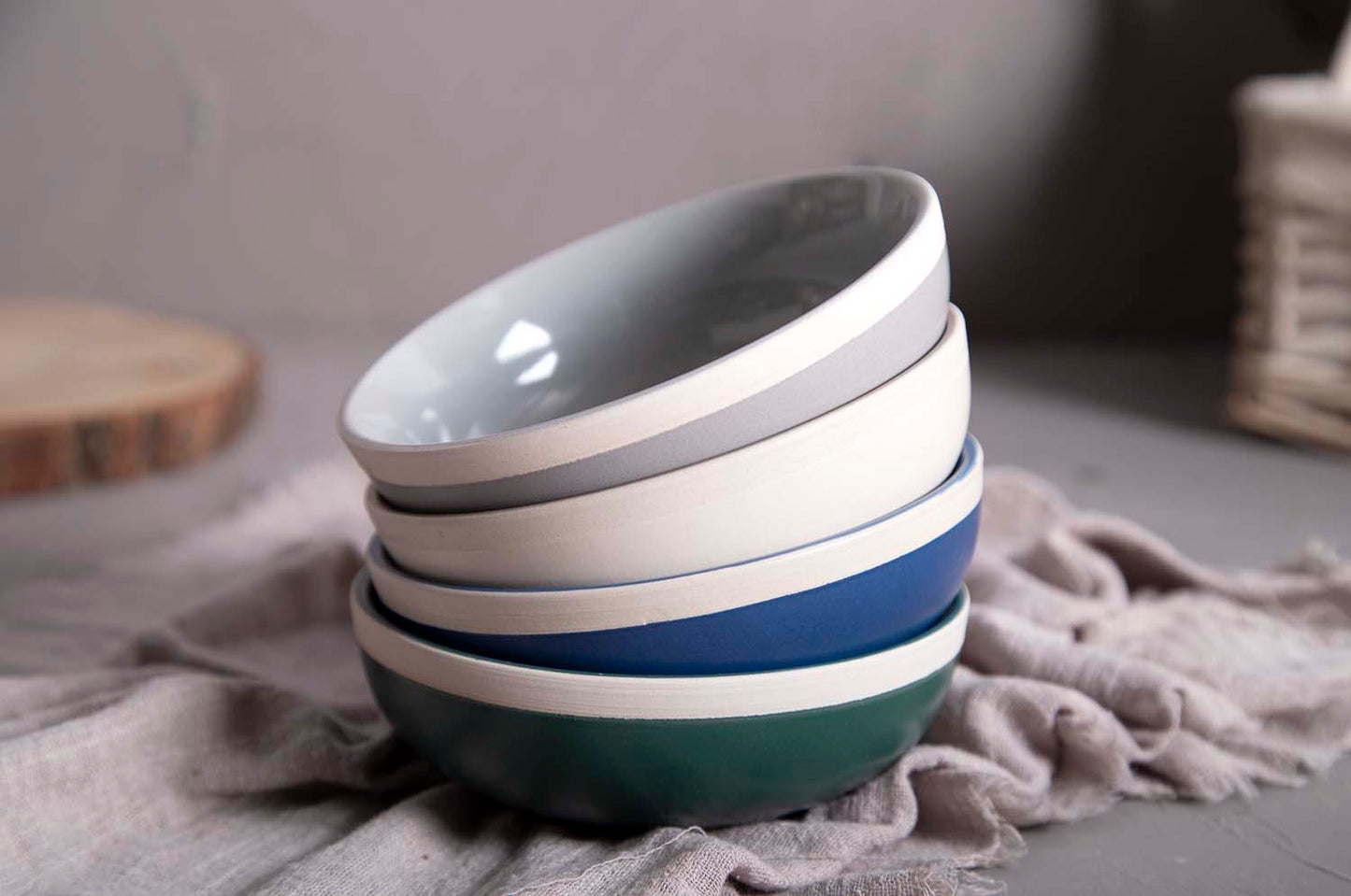 Color-glazed tableware with white rim | Item NO.: 43C-007