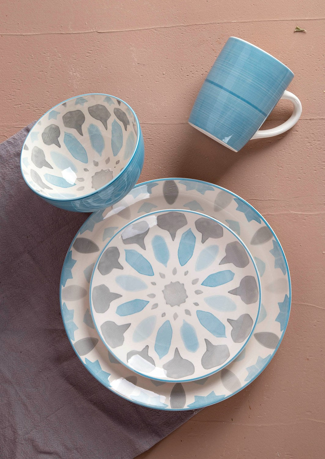 Different shades of two color pad-printing dinnerware sets | Item NO.: 90C-003