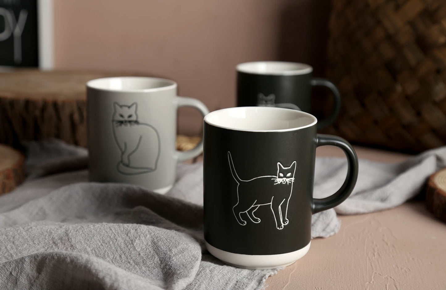 Sketched cat bowls, mugs and cups | Item NO.: 93C-031